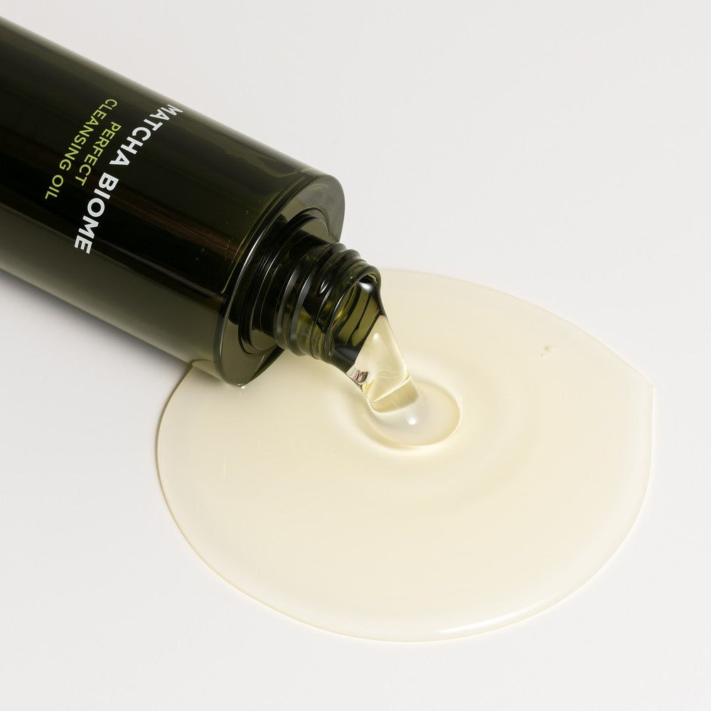 Close-up of Heimish Matcha Biome Perfect Cleansing Oil texture