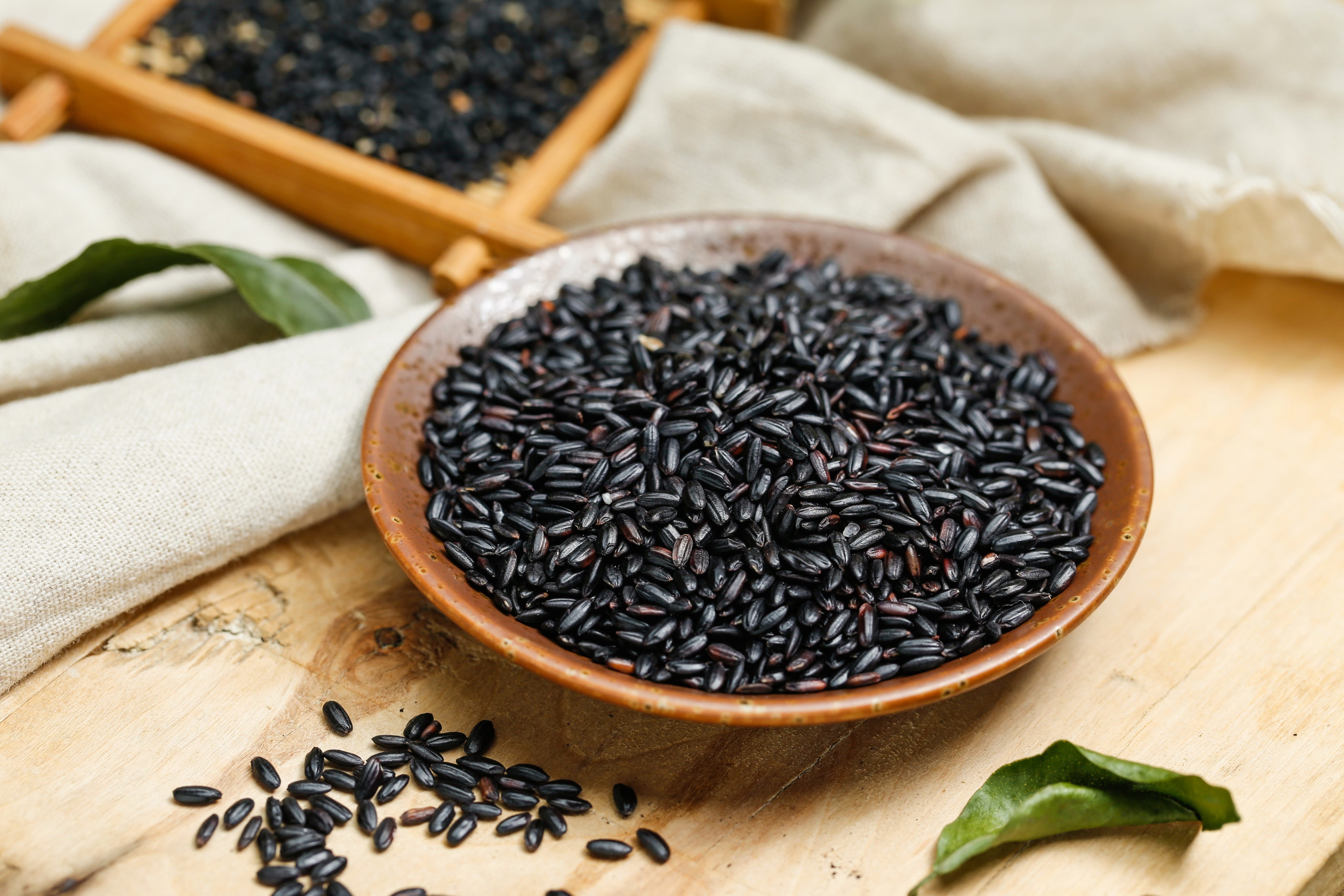 5 Black Rice Benefits for Nourishing Skin Naturally