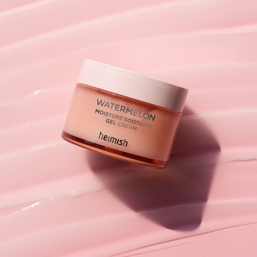 Hydrating gel moisturizer for summer skincare by Heimish

